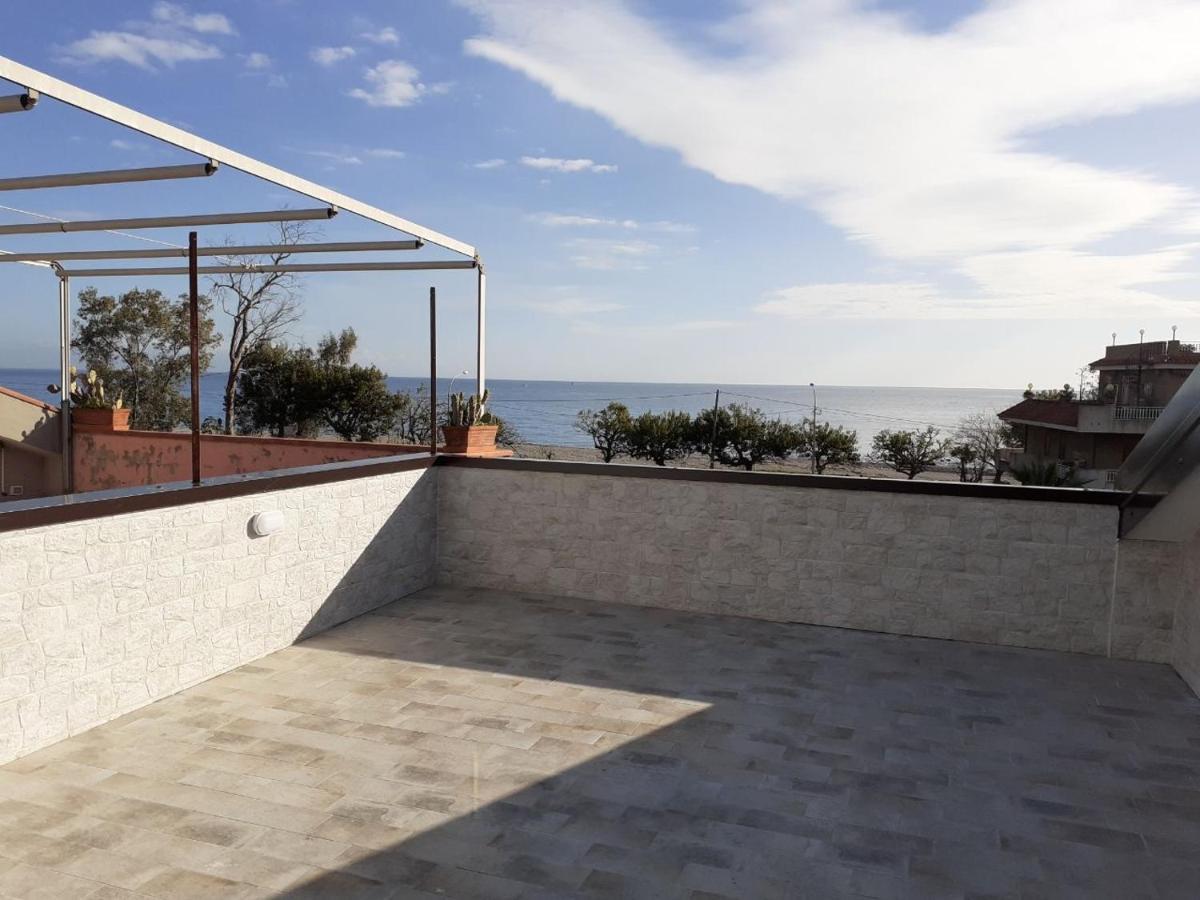 Casa Vacanze Mascali Рипосто Экстерьер фото